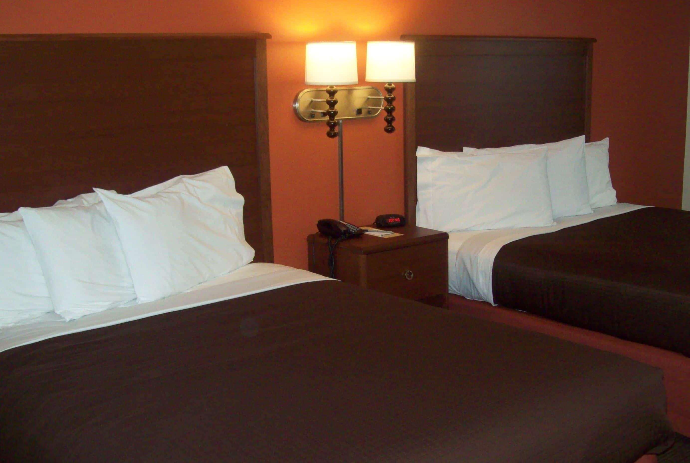 Americinn By Wyndham Silver City Экстерьер фото